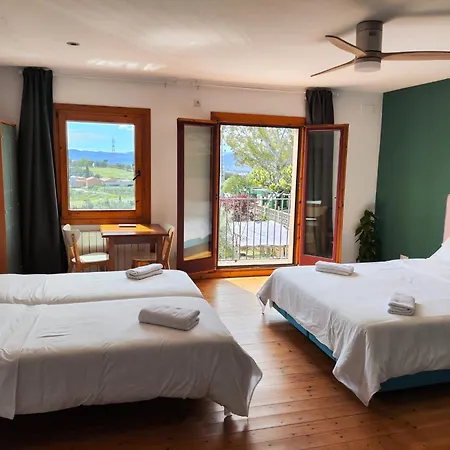 Farm stay L'olivera Castellbisbal